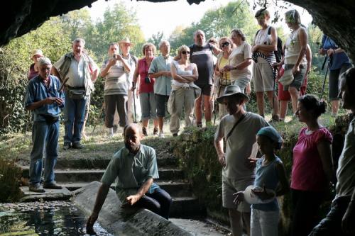 promenade par le lavoir et la fontaine St Martin