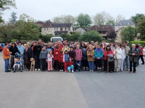 le groupe de randonneurs au départ de Bétaille