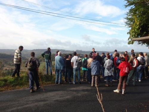 au lointain le site de Turenne