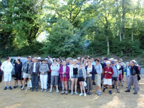 le groupe au départ de la Maison des Monédières à Chaumeil